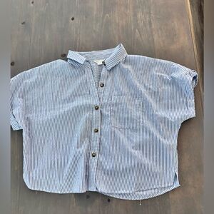 Button up blouse blue and white cropped fit